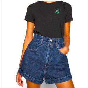 Levi’s Denim Paper Bag High Waisted Shorts 32